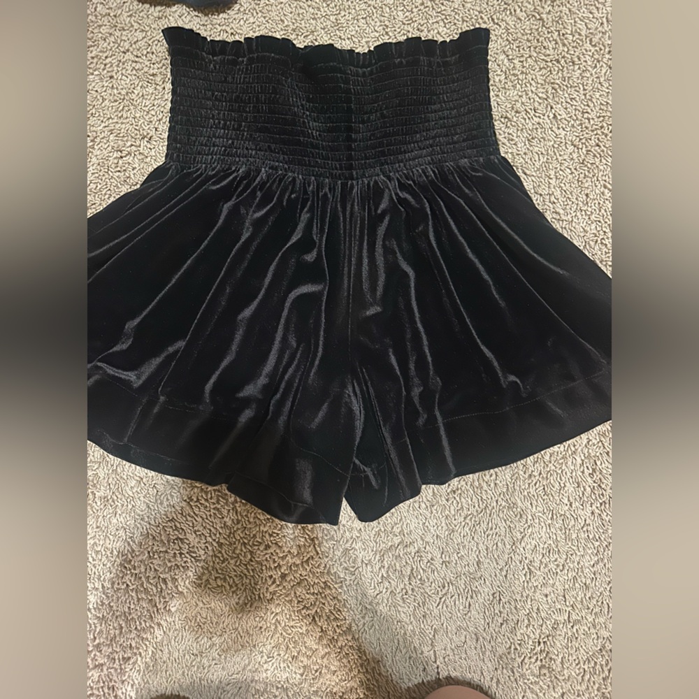 Elegant Black Velvet Shorts that look like skirt